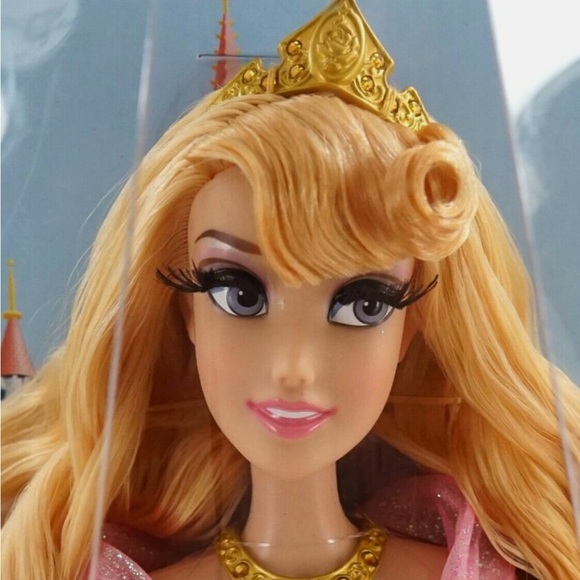 Disney Park Diamond Castle Collection Sleeping Beauty Aurora Doll - Picture 4 of 7